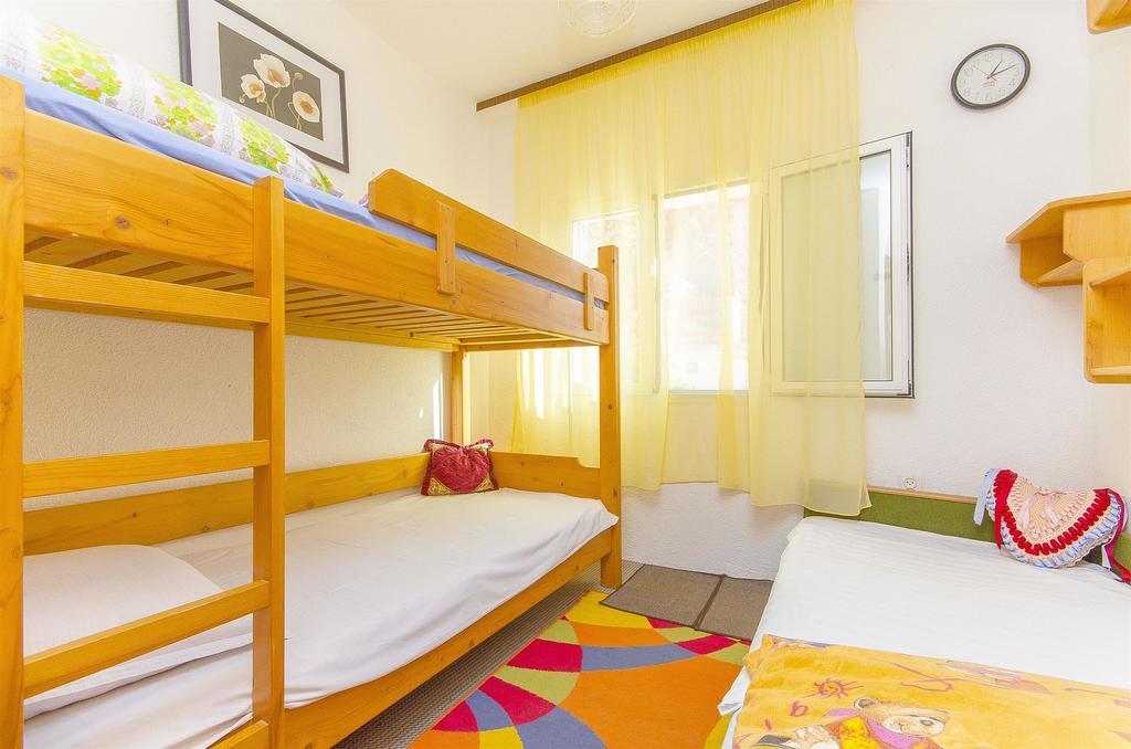 Apartments Pera Razanj Exterior photo