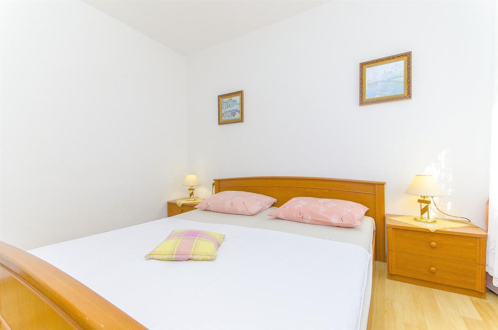 Apartments Pera Razanj Exterior photo